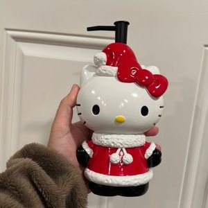Hello kitty soap dispenser